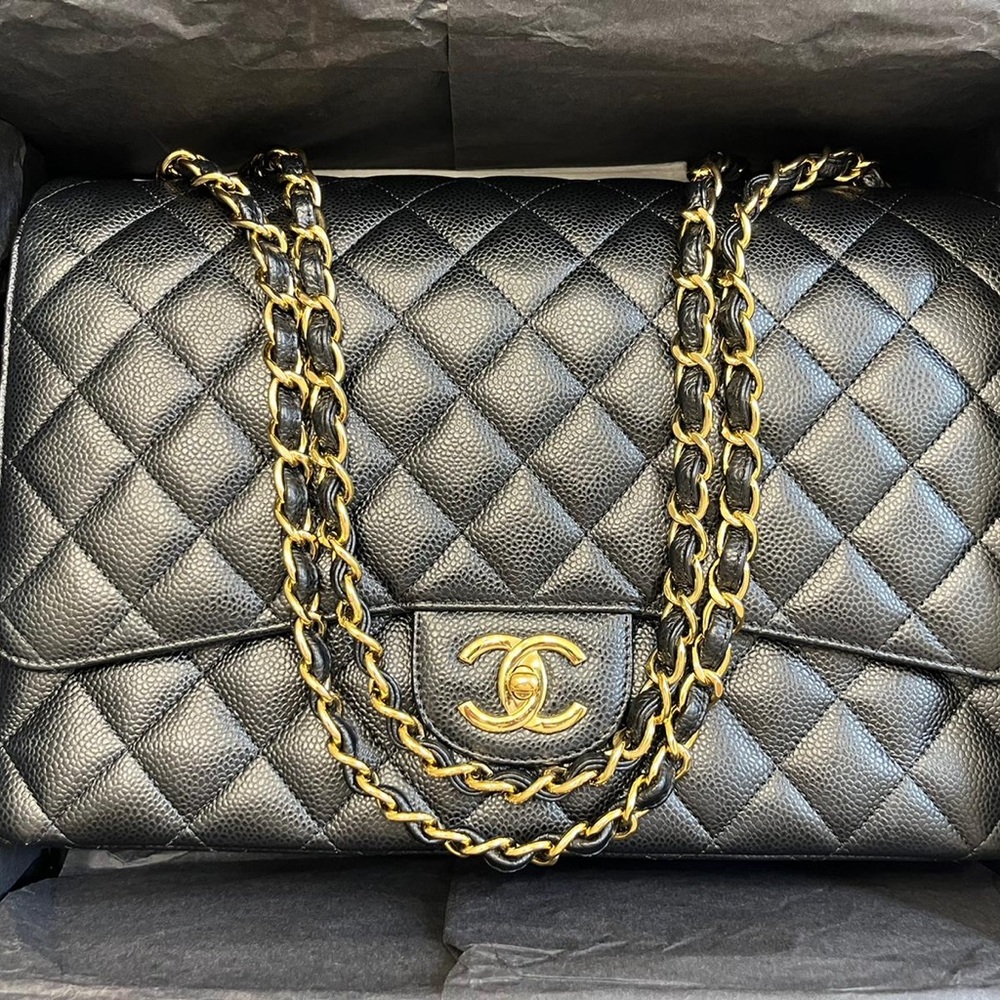 Host pick ππ jumboChanel caviar gorgeous in new condition ππ - Picture 4 of 16